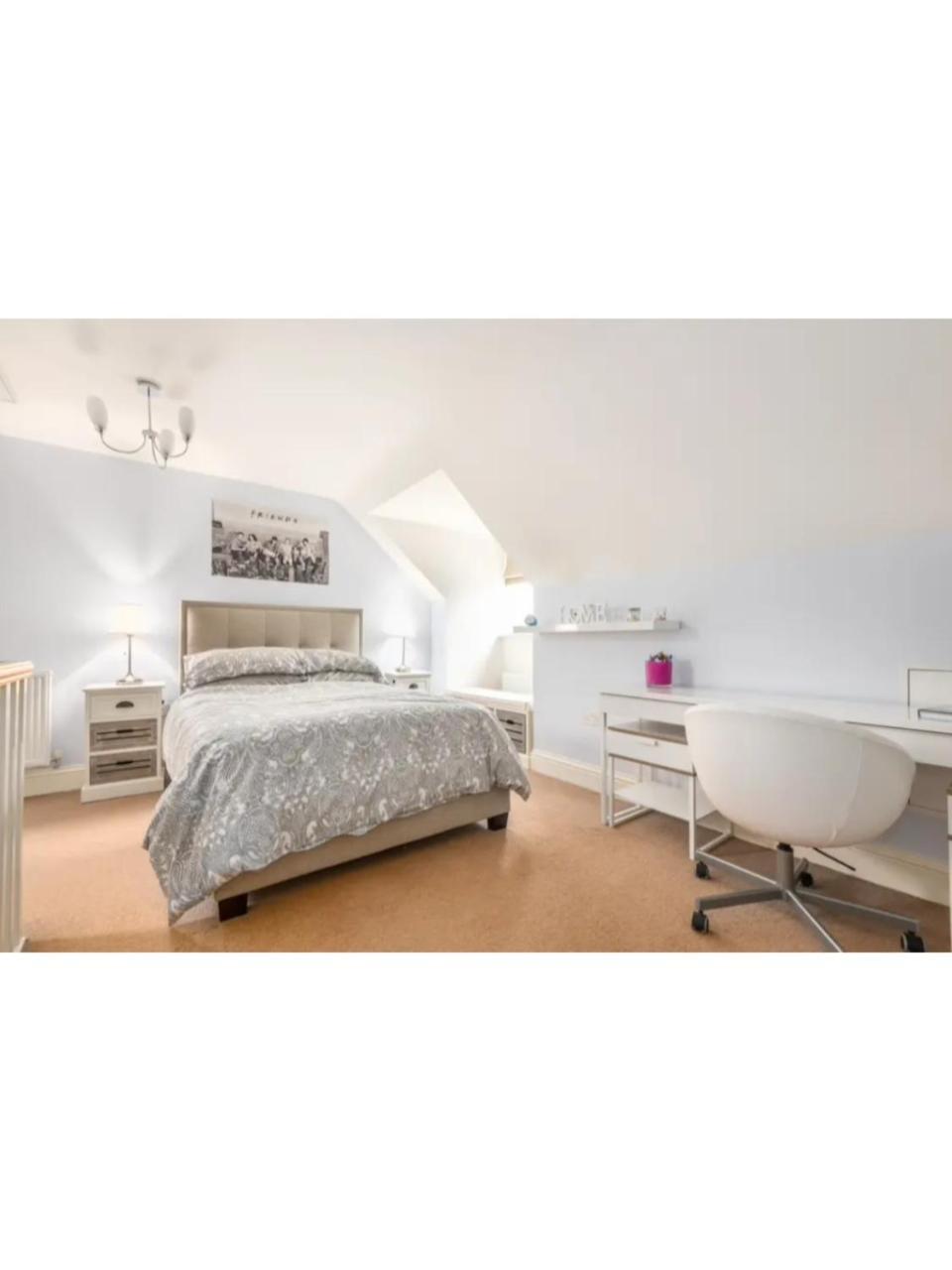 Spacious And Modern Townhouse I Pass The Keys York Exterior photo