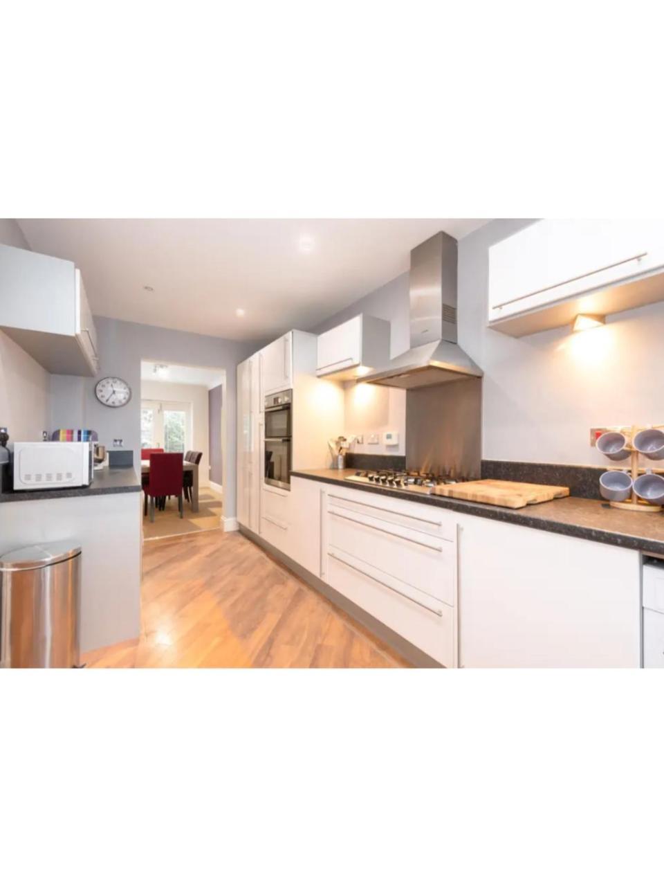 Spacious And Modern Townhouse I Pass The Keys York Exterior photo